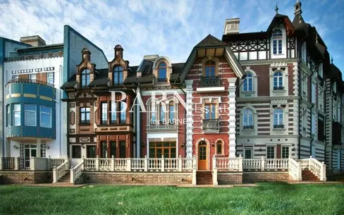 3-этажный таунхаус 262 м² без отделки