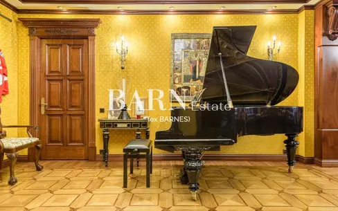 4-КОМН. ПЕНТХАУС С ОТДЕЛКОЙ 258 М² НА 11 ЭТАЖЕ