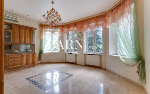 2-этажный коттедж 370 м² с отделкой