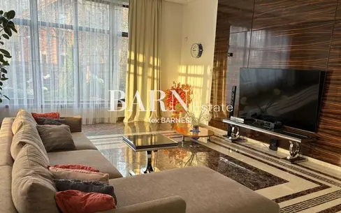 2-этажный коттедж 580 м² с отделкой