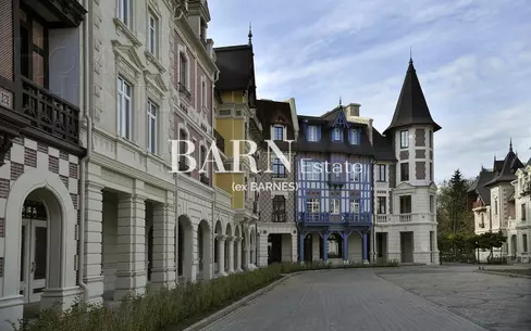 3-этажный таунхаус 326 м² без отделки