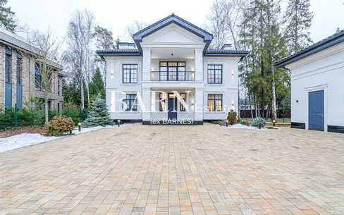 2-этажный коттедж 462 м² с отделкой