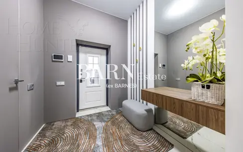 2-этажный коттедж 240 м² с отделкой