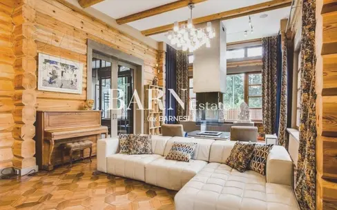 2-этажный коттедж 650 м² с отделкой