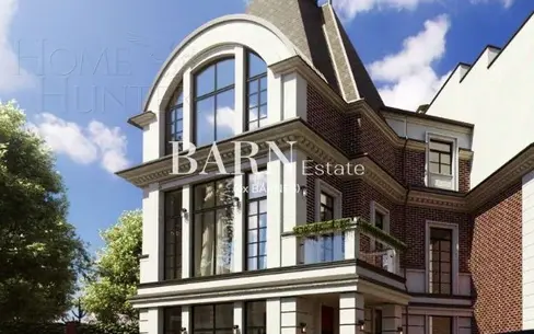 3-этажный таунхаус 600 м² без отделки
