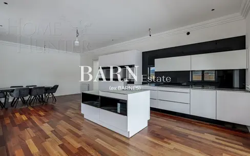 3-этажный коттедж 630 м² с отделкой