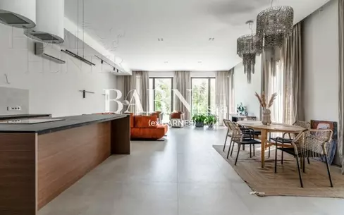 2-этажный коттедж 348.5 м² с отделкой