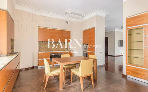 5-КОМН. КВАРТИРА С ОТДЕЛКОЙ 187.8 М² НА 4 ЭТАЖЕ