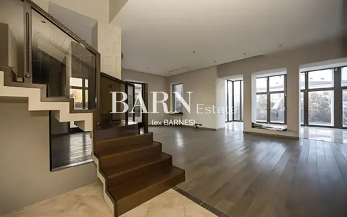 2-этажный коттедж 800 м² с отделкой