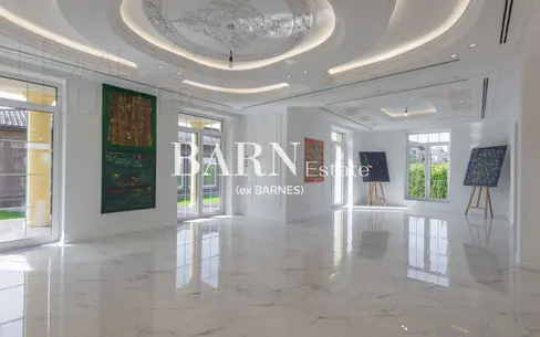 2-этажный коттедж 900 м² с отделкой