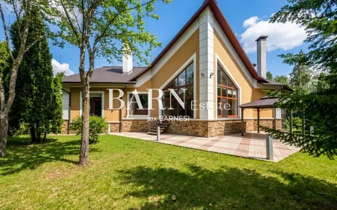 1-этажный коттедж 450 м² с отделкой