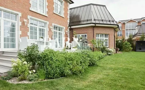2-этажный коттедж 550 м² с отделкой
