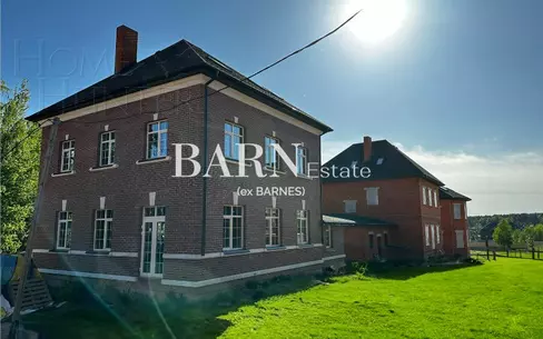 3-этажный коттедж 350 м² без отделки