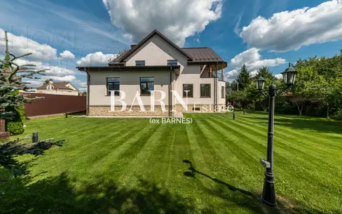 2-этажный коттедж 500 м² с отделкой