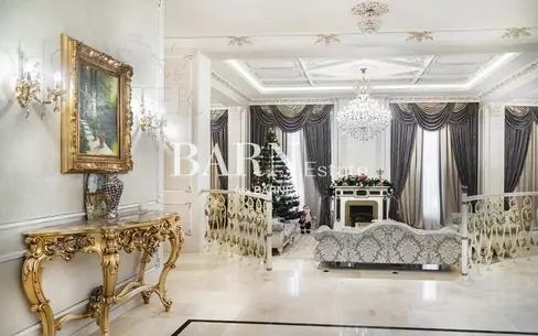 2-этажный коттедж 1 000 м² с отделкой