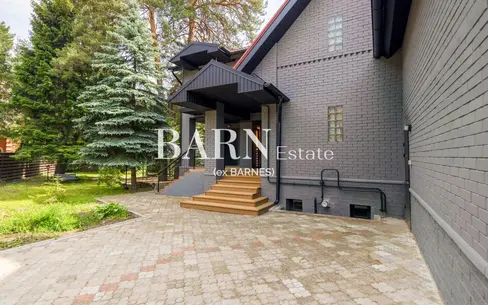 2-этажный коттедж 370 м² с отделкой
