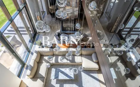 3-этажный коттедж 550 м² с отделкой