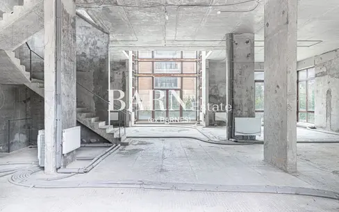 4-УРОВНЕВЫЙ ОСОБНЯК БЕЗ ОТДЕЛКИ 840 М² НА 1 ЭТАЖЕ