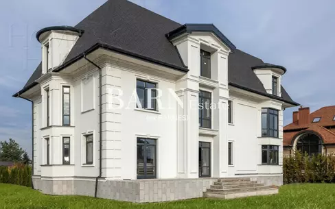 2-этажный коттедж 520 м² без отделки