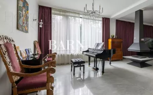 2-этажный коттедж 500 м² с отделкой