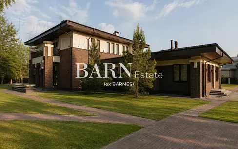 2-этажный коттедж 1 800 м² с отделкой