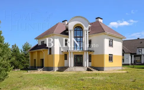 3-этажный коттедж 700 м² без отделки