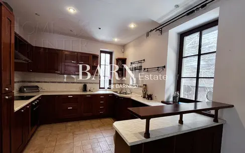 2-этажный коттедж 650 м² с отделкой