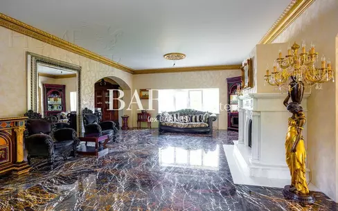 2-этажный коттедж 750 м² с отделкой