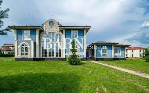 2-этажный коттедж 1 119 м² без отделки