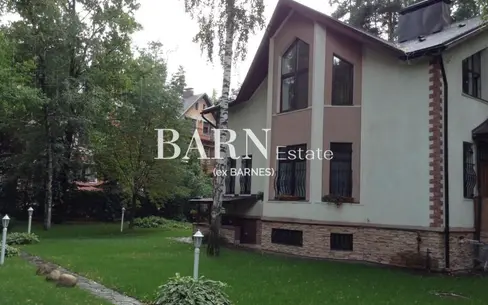 2-этажный коттедж 400 м² с отделкой