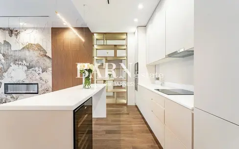 3-этажный таунхаус 240 м² с отделкой