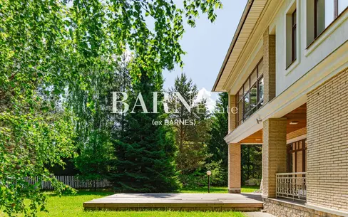 2-этажный коттедж 402.8 м² с отделкой