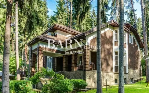 2-этажный коттедж 550 м² с отделкой