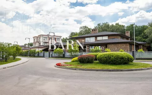 2-этажный коттедж 1 028.6 м² без отделки