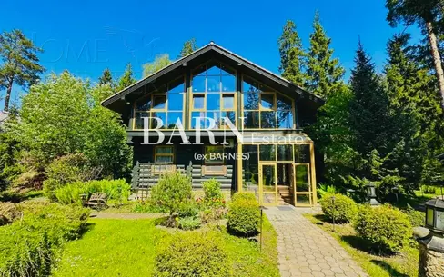 3-этажный коттедж 650 м² с отделкой