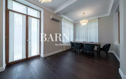 3-этажный коттедж 371 м² с отделкой