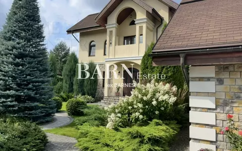 2-этажный коттедж 455 м² с отделкой