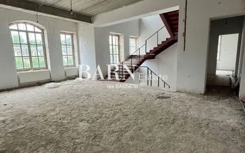 3-этажный коттедж 930 м² без отделки