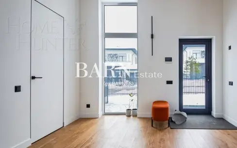 2-этажный коттедж 260 м² с отделкой