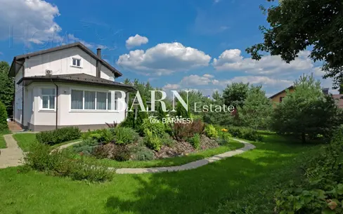 2-этажный коттедж 450 м² с отделкой