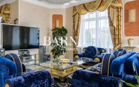 3-этажный коттедж 1 650 м² с отделкой