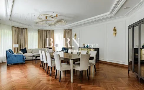 2-этажный коттедж 1 350 м² с отделкой