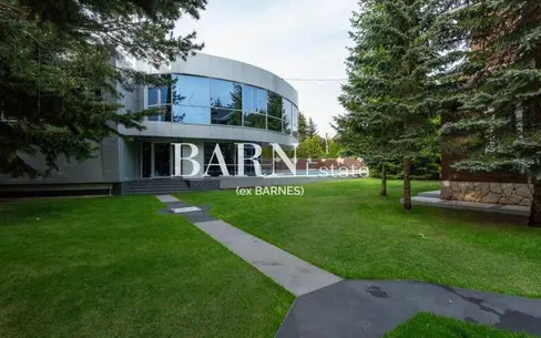 2-этажный коттедж 580 м² с отделкой