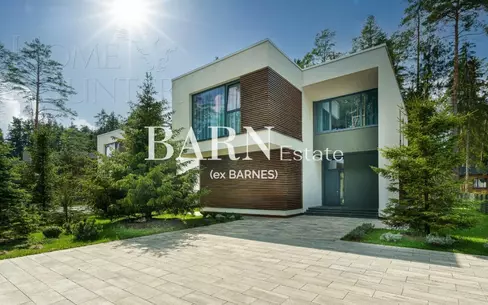 2-этажный коттедж 300 м² с отделкой