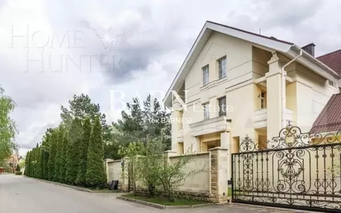 2-этажный коттедж 850 м² с отделкой