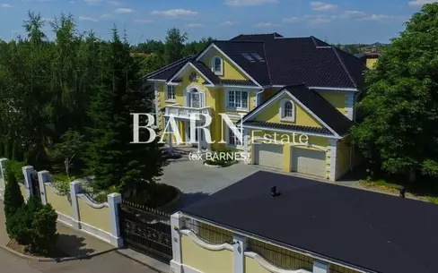 2-этажный коттедж 800 м² с отделкой