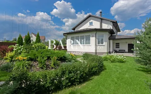 2-этажный коттедж 450 м² с отделкой