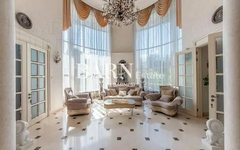 2-этажный коттедж 540 м² с отделкой