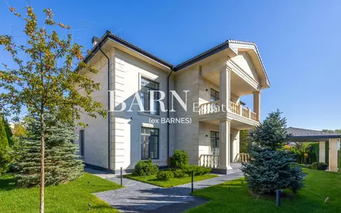 2-этажный коттедж 420 м² с отделкой