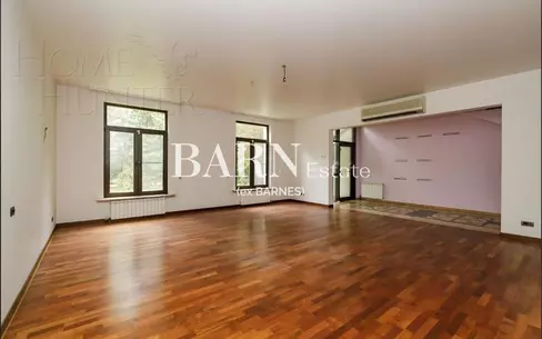 3-этажный таунхаус 350 м² с отделкой